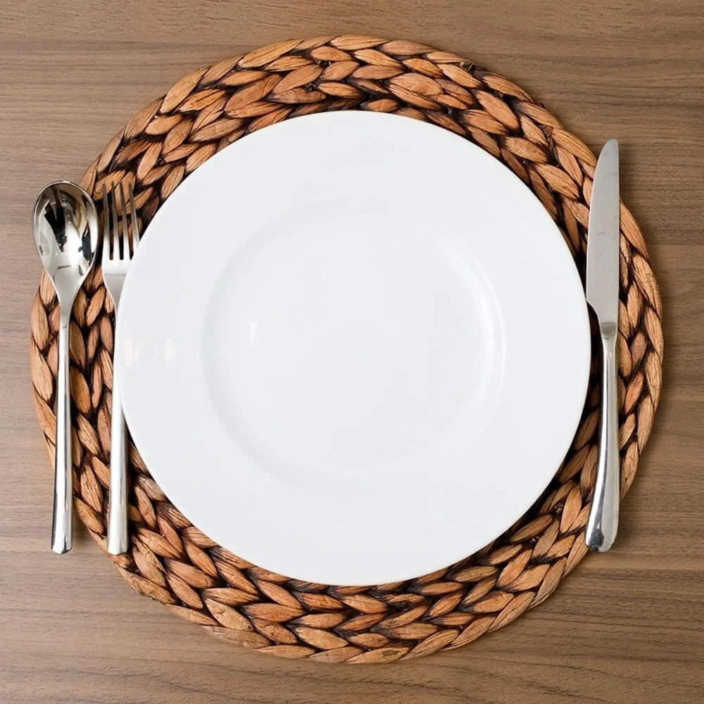 NIB! Set of 4 ratan woven placemats 14” diameter - Picture 2 of 3